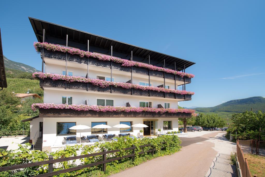 Seeberg Garni Hotel Caldaro Esterno foto